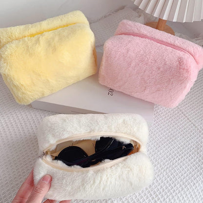 Fluffy Cosmetic Bag Plush Makeup Bag Cute Makeup Tool Storage Bag Makeup Pouch Portable Cosmetics Case for Girls Women(Pink)